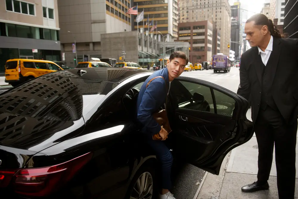 Lynn Limo Service for Airport Transfers and Private Travel